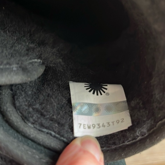 Ugg Women's Kristin Black Suede Boots - Picture 6 of 12